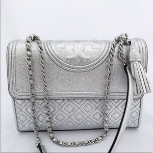 Tory burch Fleming large silver metallic crinkle